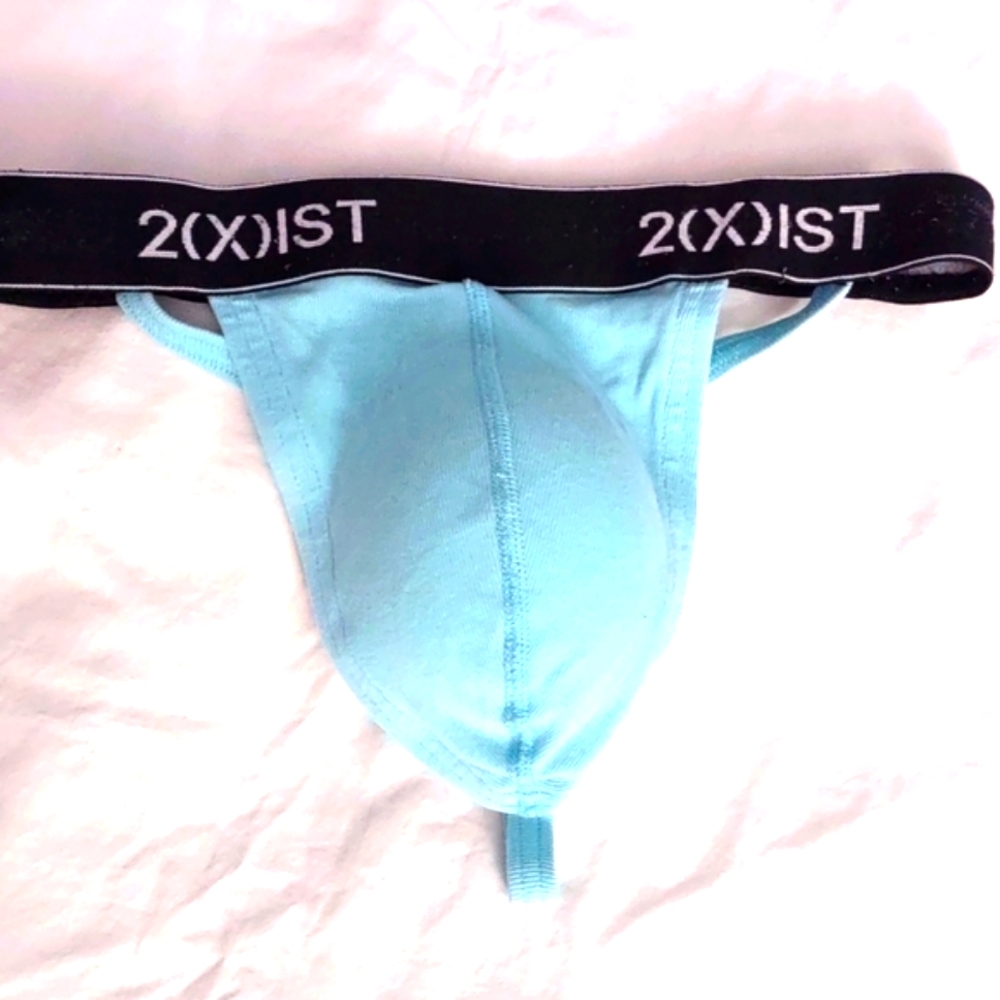 2(X)IST - T back